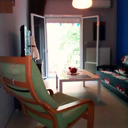 Center Martha's Saloniki